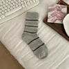Meias Risadas Estilo Coreano Meia de Cano Médio Feminina Primavera e Outono Casual Esportivas Simples Estilo Japonês Meias Longas Largas