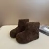 Botines cortos de lana de cordero para mujer, con plantilla interior que aumenta la altura, suela plana, suela gruesa, botas de nieve, forro de felpa, engrosados para abrigar, y antideslizantes, zapatos cortos de algodón para mujer