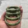 Pulseira de Jade Nanyu Atacado, Pulseira de Jade Nanyu com Padrões Fluindo, Pulseira Redonda Verde Escuro para Mulheres de Grande Diâmetro, Jadeíta Exquisita