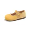 Sapatos Infantis de Couro Aveludado Estilo Coreano Primavera e Outono 2026 Sapatos de Princesa Vermelhos para Meninas Sapatos Rasos Sapatos Loafer para Bebê