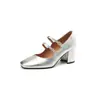 Zapatos de Mujer Estilo Mary Jane Retro Versión Piel de Oveja 2026 Primavera y Otoño Estilo Francés Tacón Medio Zapatos Individuales Plateados Tacones Altos Gruesos para Mujer