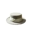 Nuevo sombrero de ala plana de alta gama color café estilo Melard para otoño e invierno para mujer, sombrero pequeño formal estilo Hepburn francés que hace que la cara se vea más pequeña