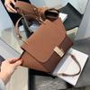 2023 Primavera e Verão Nova Bolsa Pequena Feminina Fosca Europeia e Americana Corrente Bolsa Crossbody Portátil Retro Simples Asas Bolsa Feminina