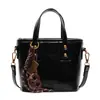 Bolso de moda de alta gama estilo vintage para mujer, bolso de mano de nicho de lujo ligero, versátil para el uso diario, bolso cruzado