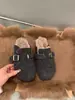 Pantuflas de Media Caña Peludas Baotou para Mujer Estilo Nuevo 2026 Otoño/Invierno Uso Exterior Zapatos Birkenstock para Mujer Cálidas con Forro Polar Adicional Pantuflas de Algodón Versátiles