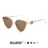 Moda Europea y Americana Gafas de Sol de Alta Gama para Mujer Transfronterizas Nuevas de Moda Celebridad de Internet Gafas Irregulares Protección UV Gafas de Metal