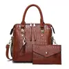 Bolsa Popular Femenina Transfronteriza, Bolso de Cocodrilo a la Moda para Suegra, Nuevo Colgante de Borlas, Bolso Cruzado Portátil, Dropshipping