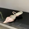 Sandálias Femininas de Verão para Uso Externo, Doces e Estilosas, com Salto Florido Pequeno, Personalidade Única, Salto Alto, Bico Fino e Design Aberto Atrás