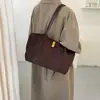 Bolsa de mão feminina de alta qualidade estilo coreano retrô com fecho de trava, nova moda 2026 bolsa de ombro, bolsa tote de grande capacidade, bolsa de balde da moda