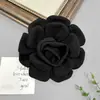 Nuevo Versátil Flor de Tela Tridimensional Corsage Tocado Accesorios para Vestidos de Boda, Disfraces de Performance, Disfraces de Baile, Decoración Cosida a Mano