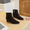 Novedad Otoño 2026 Botines Cortos Estilo Coreano Diario para Mujer Botas de Tacón Cuña Negras Botas de Moda Versátiles Adelgazantes