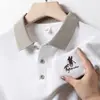 Transmisión en Vivo de Nuevas Camisas Polo de Manga Corta para Hombre de Verano con Bordado, Camisetas de Estilo Delgado de Negocios, Transpirables y Amigables con la Piel, Disponibles para Dropshipping