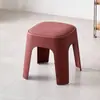 Taburete Bajo de Plástico Personalizado de Fábrica para Sala de Estar en Casa Banco Pequeño Bolsa Suave de Cuero Apilable para Ahorrar Espacio y Taburete Pequeño Resistente