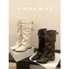 Botas de Montaria de Cano Alto com Bico Fino e Fivela Design de Nicho Femininas Outono/Inverno 2026 Novas Botas Versáteis de Moda para Calça