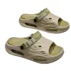 Chanclas de Playa para Verano, Zuecos de Suela Gruesa con Sensación de Pisar Heces, Chanclas Deportivas Eva Antiderrapantes de Doble Uso para Hombre para Uso en Exteriores
