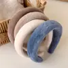Diadema Suave y Esponjosa de Piel Sintética de Conejo para Otoño e Invierno con Corona Alta, Accesorio para el Cabello de Felpa Versátil y Cálido