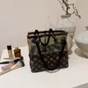 Bolsa cosmética portátil de gran capacidad, bolsa de aseo translúcida de oso de moda, nueva bolsa de almacenamiento de moda estilo coreano para mujer