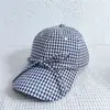 Gorra de Béisbol Pequeña a Cuadros con Cordones para Mujer Estilo Casual Británico Combinable Dulce Literario Estudiante Gorra para Hombre Nuevo Estilo Protector Solar