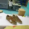 Zapatillas Retro con Estrellas de Cuero Vintage Desgastado de Guangzhou para Mujer, Zapatillas Versátiles Casuales con Cordones y Bloques de Color para Mujer