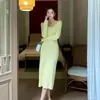 Comércio exterior feminino tiro real vestido longo de malha com gola U grande francesa feminino 2024 outono e inverno novo estilo retrô cor sólida