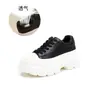 Zapatos blancos para mujer con suelas de espuma hechos de piel de vacuno de capa superior, nuevo modelo de otoño 2026, de suela gruesa, que aumentan la altura, zapatos casuales de plataforma para mujeres menudas