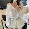 Vestido Chemise Curto Feminino Dongdaemun da Coreia do Sul com Decote V, Amarração na Cintura e Babados