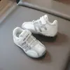 Zapatillas deportivas para niños, nueva colección otoño 2026, transpirables y casuales para correr para niñas, adecuadas para usar al aire libre, con suelas blandas