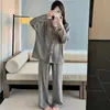 Novo conjunto de pijama cardigan de cor sólida doce estilo coreano outono para mulheres com cardigan de lapela e mangas compridas de renda