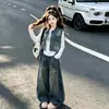 Conjunto de Ropa para Niñas 2026 Otoño Nueva Moda Estilo Coreano Ropa de Trabajo Chaleco de Mezclilla Pantalones de Pierna Ancha Conjunto de Tres Piezas para Niños Mayores