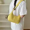 Bolso de Hombro Sencillo de Diseño Nicho de Moda para Mujer para el Trabajo, Bolso Único para Mujer 2026 con Patrón Tejido