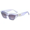 Nuevas Gafas de Sol Triangulares Estilo Ojo de Gato Retro Europeas y Americanas Moda Elegante Sexy Casual Fotografía Callejera Gafas de Sol con Protección Solar
