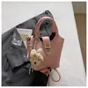 Bolso tipo cubo de comercio exterior transfronterizo para mujer, Bolso de mano estilo cesta de verduras de primavera, Bolso de hombro y bandolera versátil de alta gama, Moderno