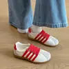 Versátiles Zapatillas de entrenamiento casuales de moda alemana color-block 2026 para mujer, zapatillas planas con cordones, zapatos casuales de suela blanda retro para primavera y otoño