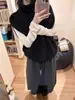 Chaleco de punto morado de cuello alto estilo coreano, un suéter moderno y elegante para mujer para usar en capas sobre otras prendas en otoño e invierno