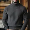 Suéter para hombre, tejido elástico europeo y americano, suéter de cuello alto a rayas verticales, camiseta básica de color liso para hombre en stock transfronterizo, talla grande