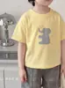 Camiseta de Manga Corta para Niños 2026 Verano Nuevo Estilo Top para Bebé Clase A Pantalones Cortos de Mezclilla de Algodón para Niños Ropa Exterior Moda y Tendencia