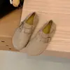 Sapatos Casuais Femininos Novos Versáteis Planos Aumento Interno de Altura Primavera Cobertura Total Retro Casual 2026 Slip-on Sola Grossa