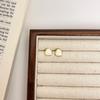 Pendientes Triangulares de Diseño Nicho Estilo Japonés y Coreano para Mujer, Lujo Ligero, Gama Alta, Frescos para Instagram, Versátiles, Pendientes de Botón Geométricos