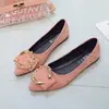Zapatos planos casuales de punta fina estilo coreano para mujer, sin cordones, con hebilla redonda, perfectos para el trabajo. Colección Primavera/Verano 2026.