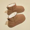 Botas de Nieve Gruesas y de Moda para Mujer, Forradas de Borrego Grueso para Invierno, Zapatos de Algodón Nuevos 2025 para Ponerse Fácilmente para el Noreste