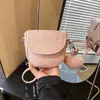 Bolso de Silla Transfronterizo Otoño e Invierno 2026, Bolso Cruzado de Lujo Ligero Estilo Nicho para Mujer, Bolso de Hombro Dulce y de Moda