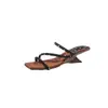 Versão em Couro Macio~Sandálias Slip-On de Bolinhas Estilo Retrô Francês para Mulheres, Novo Estilo de Verão, Chinelos Abertos com Salto Baixo, Sapatos Elegantes