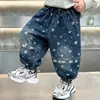 Jeans para niño modelo nuevo para primavera y otoño 2026, pantalones largos casuales para niño estilo coreano geniales para otoño