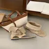 Sandálias de dedo retrô únicas para mulheres, novo estilo de verão 2026, botinhas estilo western, estilosas com saias, sandálias romanas