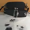 Bolsa para Câmera Carra Lao Fu Ye 2026 Quente Personagem de Desenho Animado Pequena Quadrada Versátil de Ombro Transversal