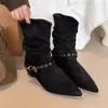 Hebilla de cinturón de moda de gamuza con punta de doble uso estilo retro 2026 nuevo estilo botas de montar versátiles de tacón grueso altas para otoño e invierno, efecto adelgazante