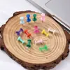 Chinchetas con Forma de Macaron, 200 Piezas, Chinchetas para Corcho, Chinchetas Coloridas para Pared de Fotos Hecha a Mano DIY, Pines con Cabeza Grande