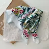 Pañuelo Cuadrado Floral Vintage Estilo Japonés Versátil Primavera y Verano Artístico Fresco Pequeño Pañuelo de Algodón Pañuelo Decorativo Delgado de Seda para Mujer