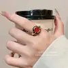 Anillo de diamantes estilo 'old money' vintage con diseño único, cara en forma de huevo, sensación de alta gama, anillo retro para el dedo índice de moda