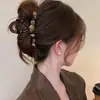 Presilha de Garra Grande com Pérola, Grampo de Tubarão para Cabelo para Mulheres, Presilha Simples para Coque na Parte de Trás da Cabeça, Acessório de Cabelo Versátil